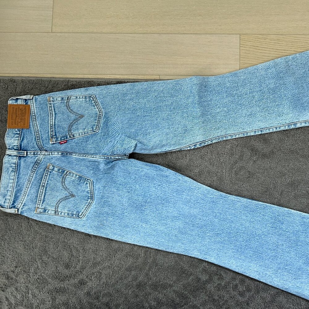 NEW WITH TAGS Levi's Women Ribcage Bell Wide Leg Cut High Waist Jeans Blue SZ 25